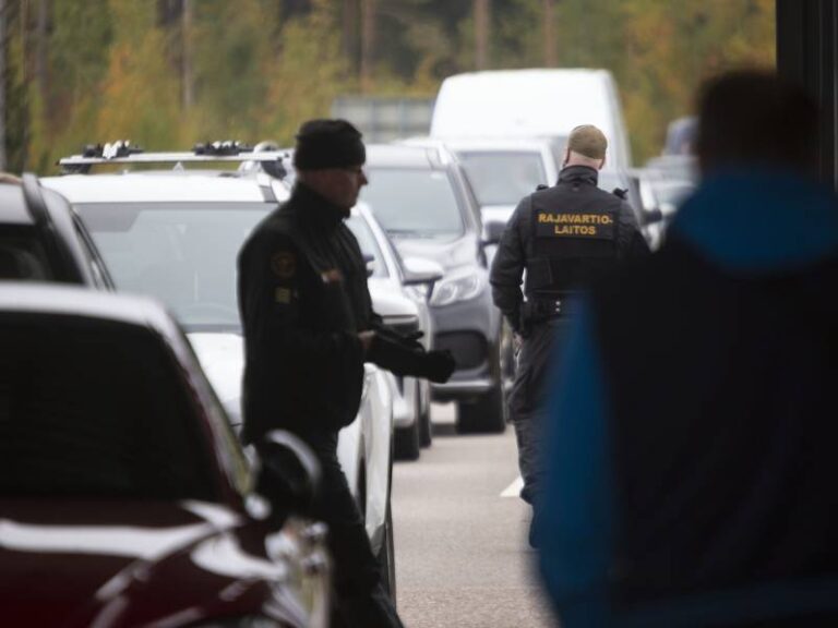 Suomen hallitus tiukentaa toimia Venäjän kansalaisten maahantulon porsaanreikiä vastaan
