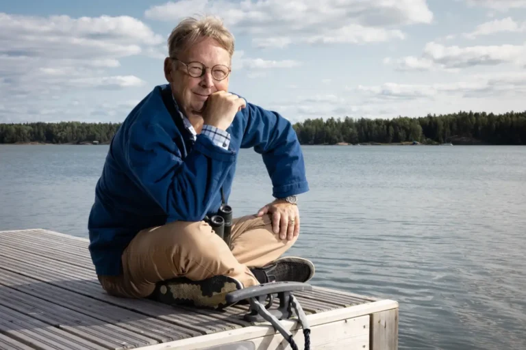 Tom Pöysti: Suomalaisen viihteen monipuolinen tähti