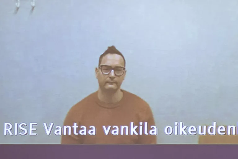 Kuka oli Roope Bob Tikkasen vaimo ja mitä tapahtui?