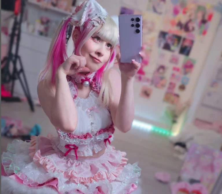 Wuffelipuffeli – suomalainen catgirl ja OnlyFans-tähti
